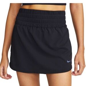 Nike One Dri Fit Ultra High Waist Skort NWT Size Medium